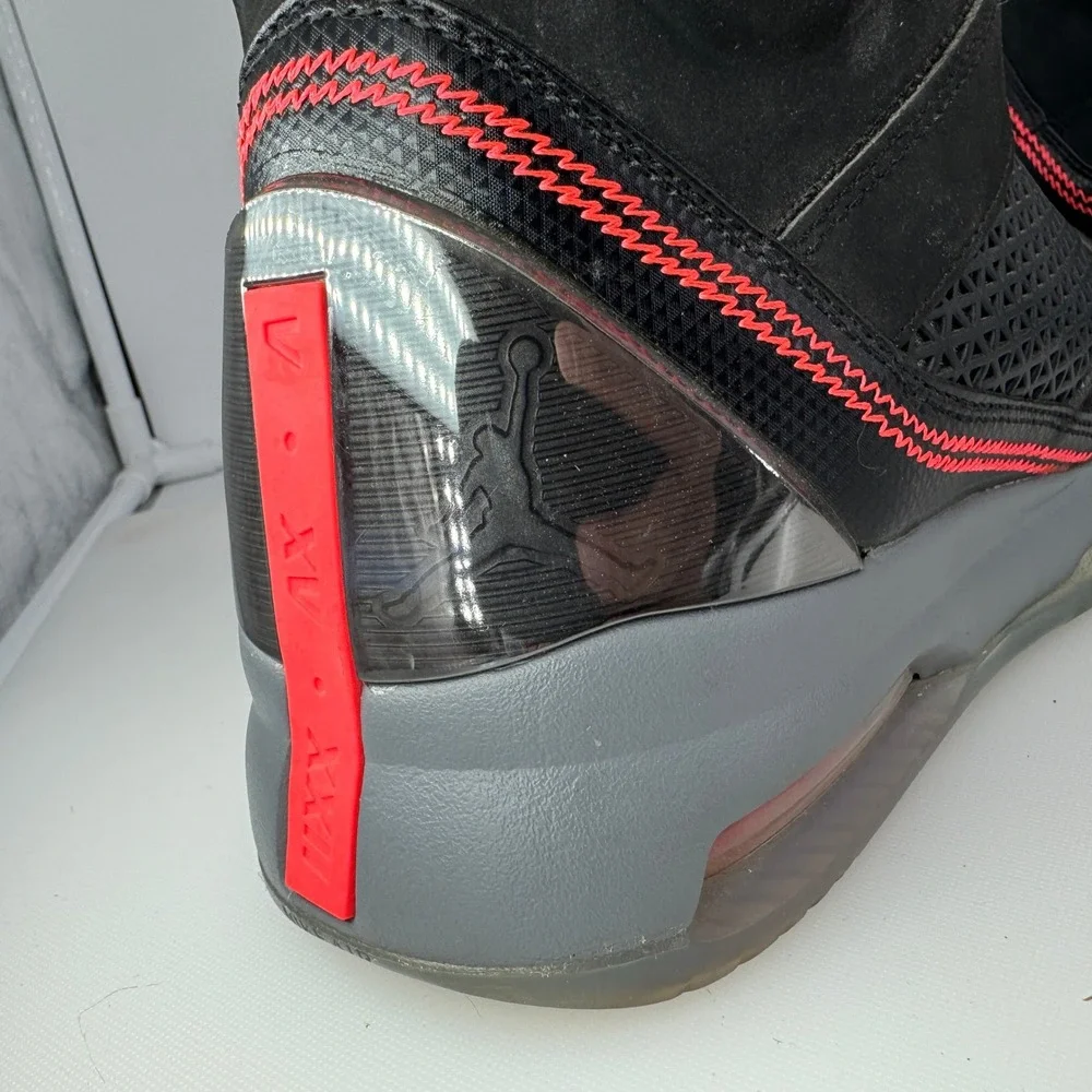 Jordan Flight Remix Men 9.5 Black Infrared Cool Grey Basketball Shoes 679680-020